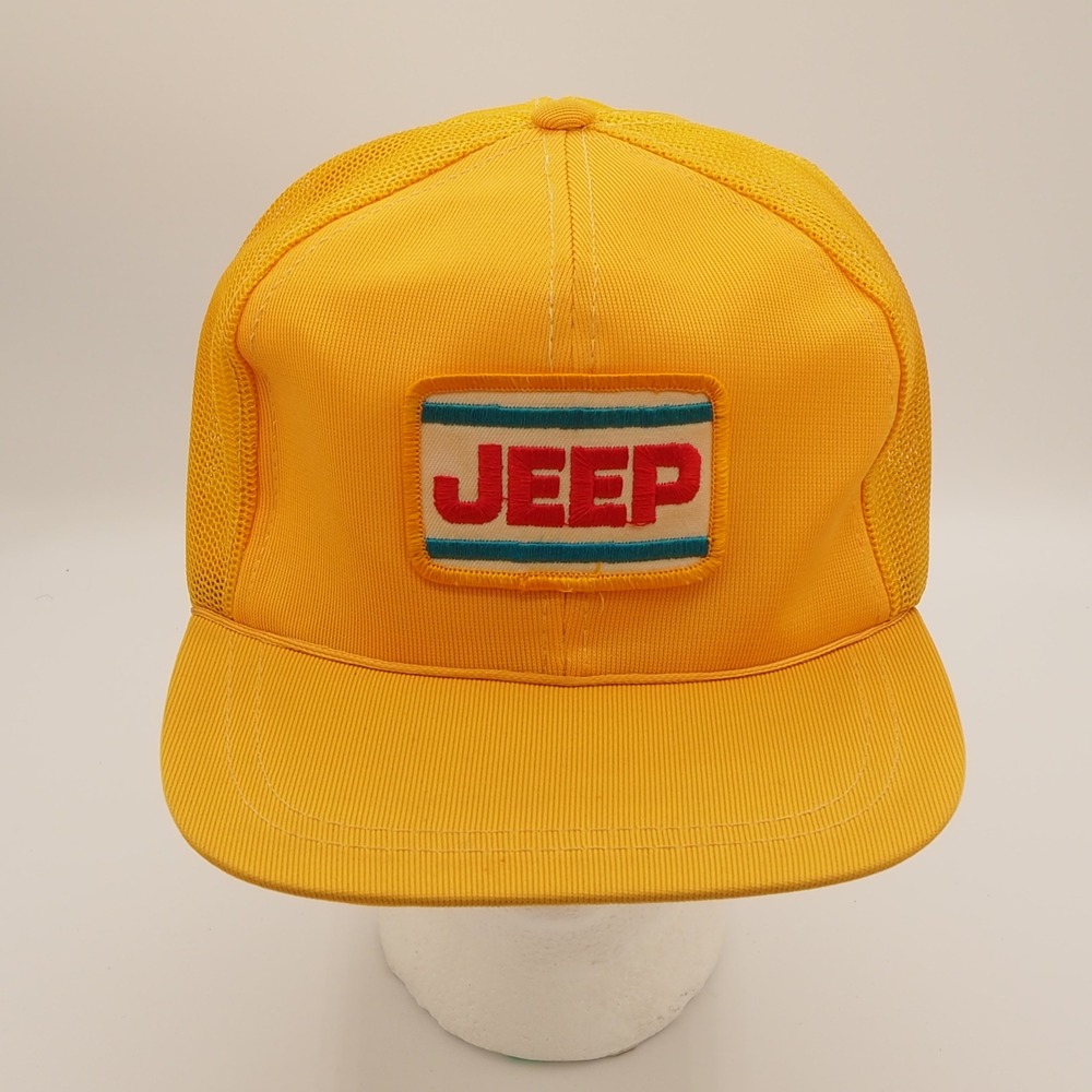 Vintage JEEP Flat Brim Trucker Hat Bright Yellow Logo Patch Cap OSFA Retro